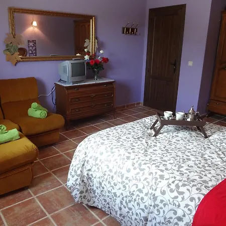 Casa Rural Los Arcos Country house *